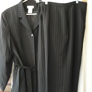 Worthington Pants Suit